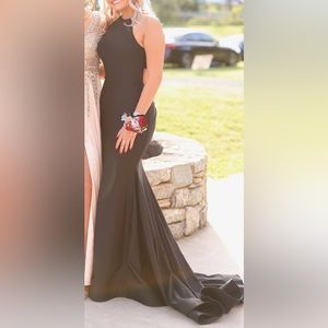 Black Sherri Hill prom dress
